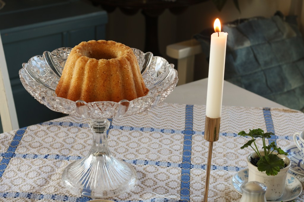 Kardemummasockerkaka till fredagsfikat